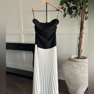 Commense Black and White Strapless Dress